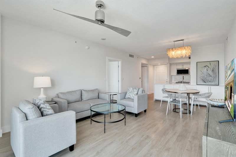700 E Boynton Beach Boulevard # 406, Boynton Beach FL 33435