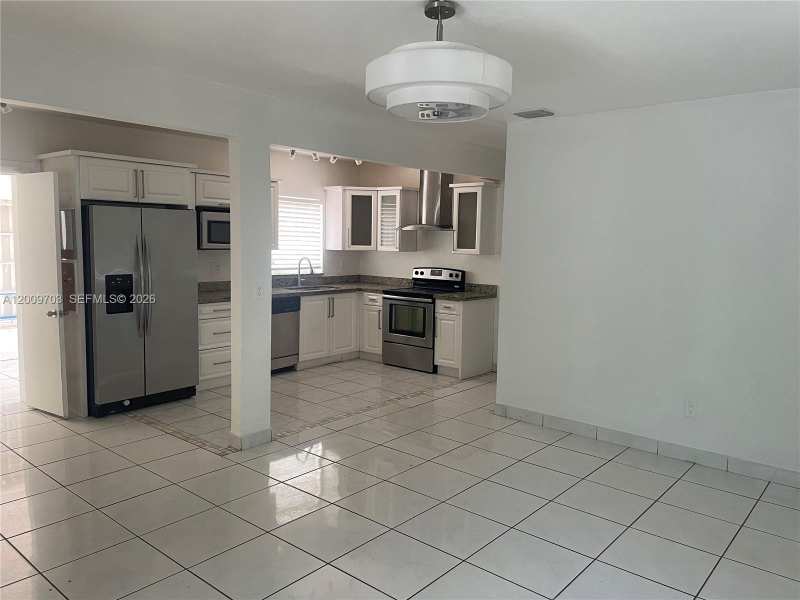 1435 NE 173rd St, North Miami Beach FL 33162