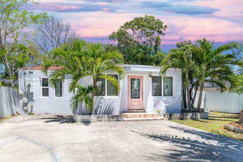 235 NW 59th St, Miami FL 33127