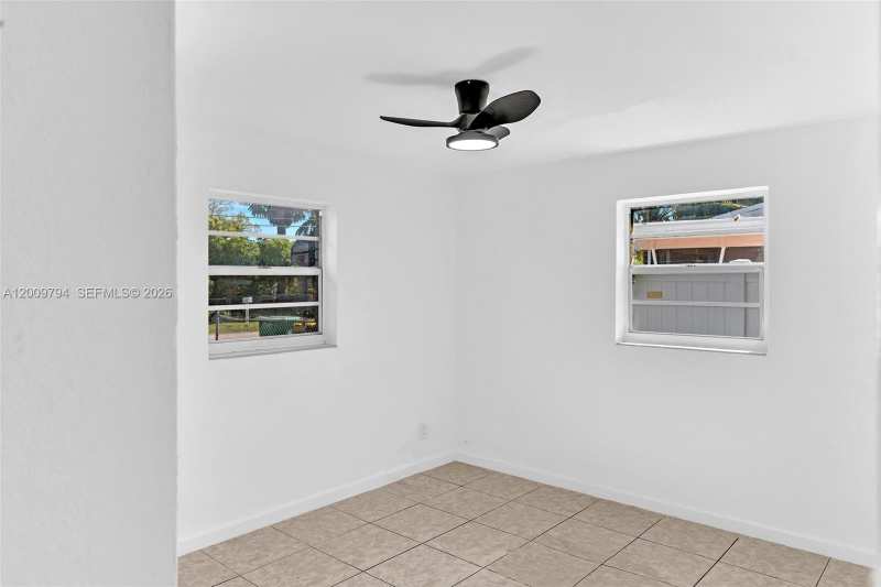 4156 SW 49th Ct # 0, Dania Beach FL 33314