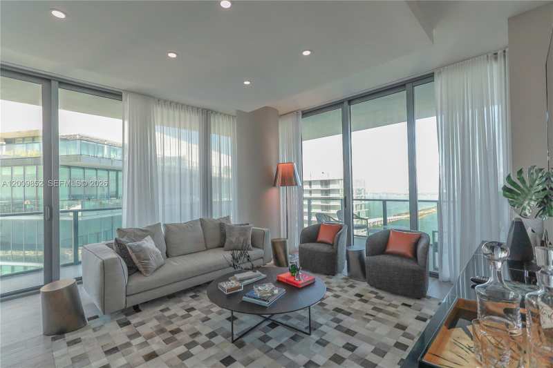 480 NE 31st St # 4907, Miami FL 33137