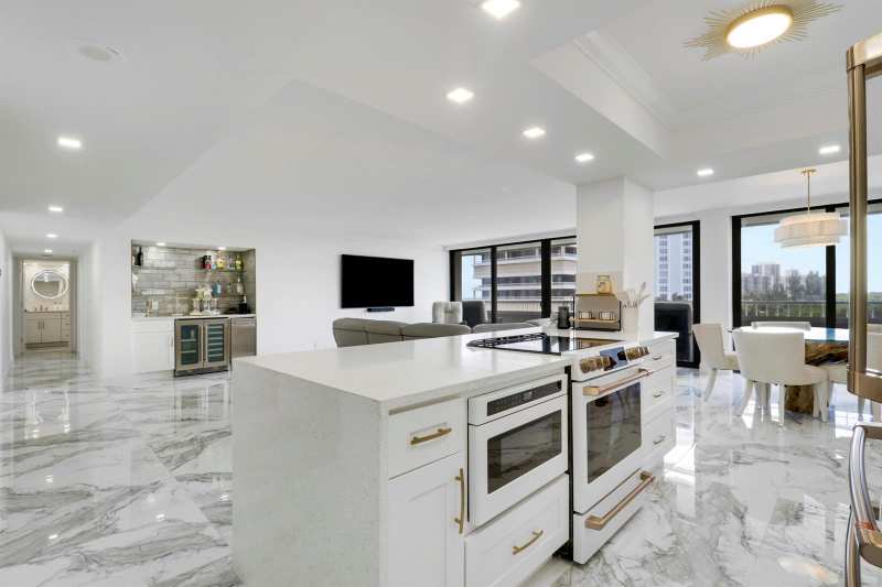 5280 N Ocean Drive # 2f, Riviera Beach FL 33404