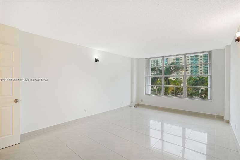 3800 S Ocean Dr # 414, Hollywood FL 33019