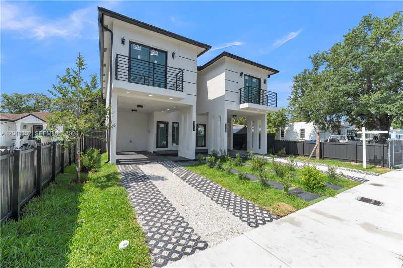 1818 NW 49th St, Miami FL 33142