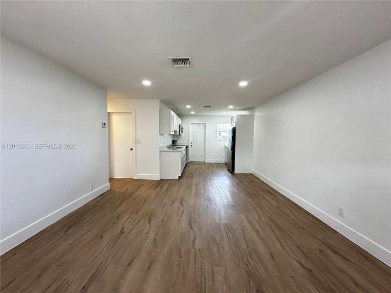 128 NW 2nd Ave # A, Hallandale Beach FL 33009