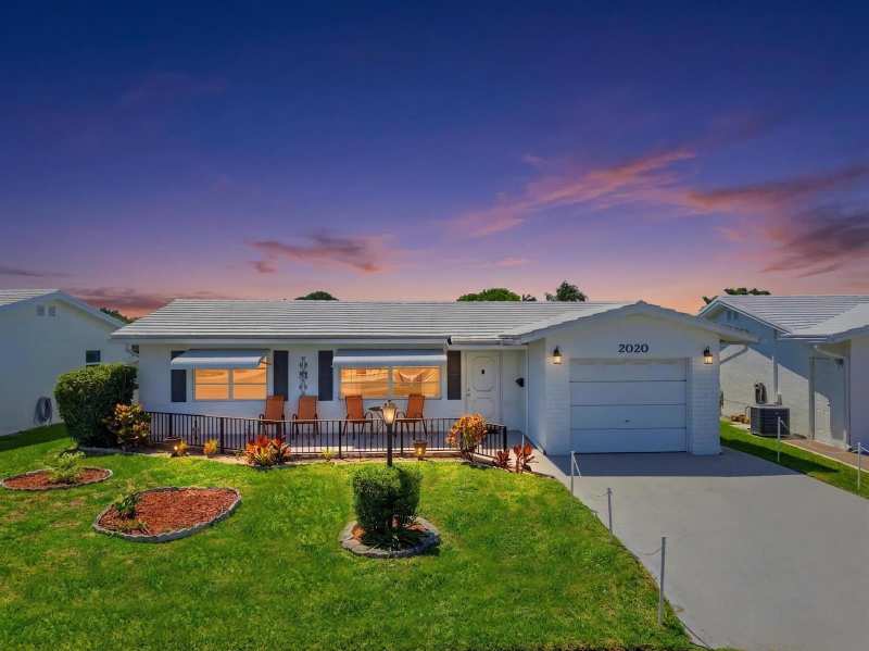 2020 SW 17th Avenue, Boynton Beach FL 33426