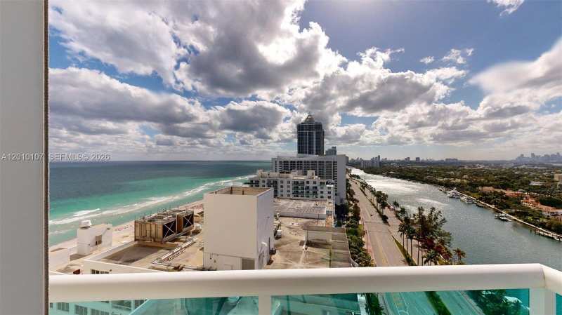 5025 Collins Ave # 2206, Miami Beach FL 33140