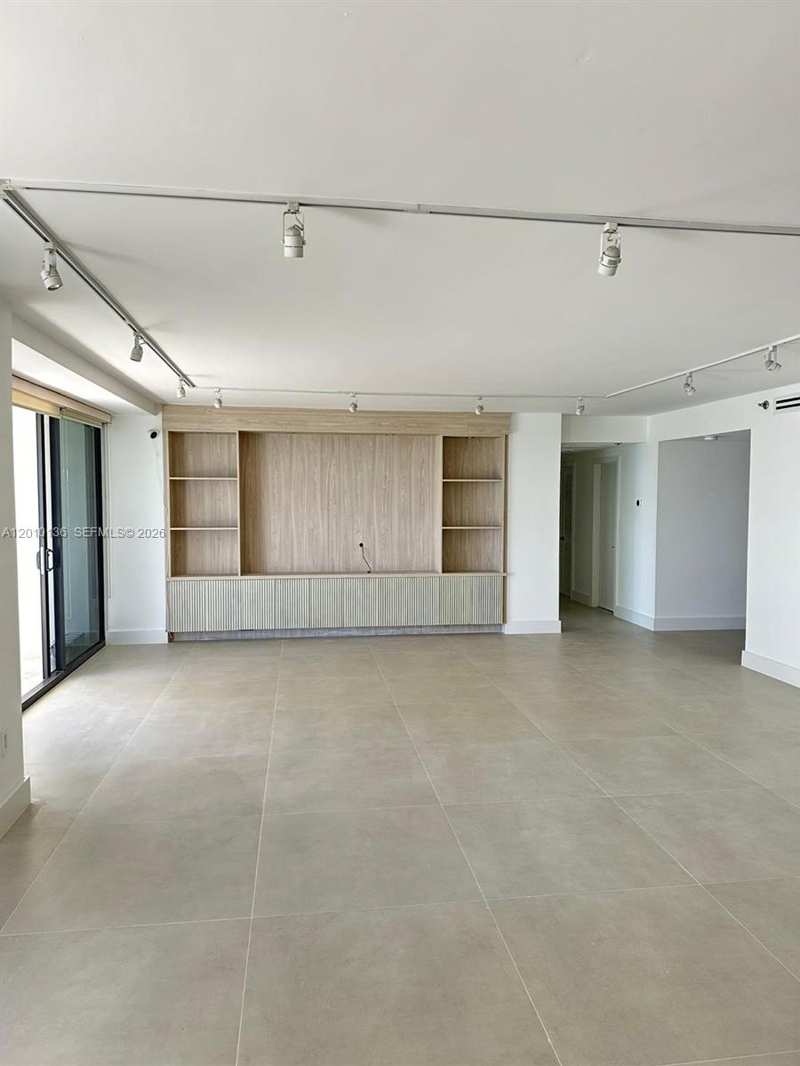 10205 Collins Ave # 907, Bal Harbour FL 33154