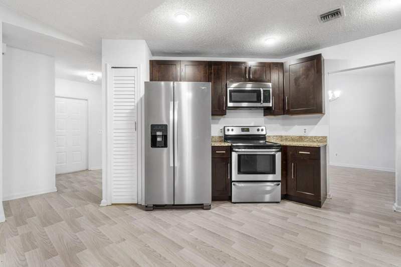 190 Parkwood Drive S, Royal Palm Beach FL 33411