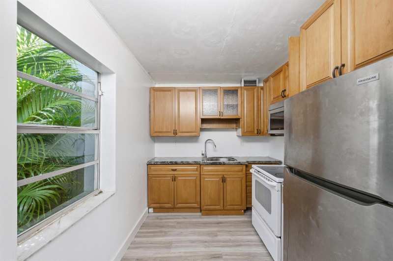 452 Normandy # J, Delray Beach FL 33484