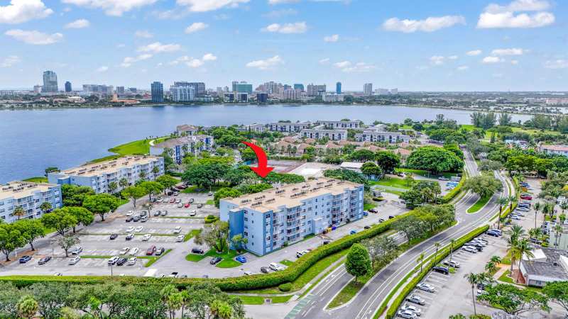 500 Executive Center Drive # 3k, West Palm Beach FL 33401