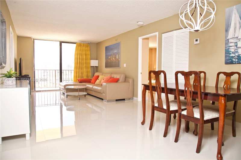 210 174th St # 1107, Sunny Isles Beach FL 33160