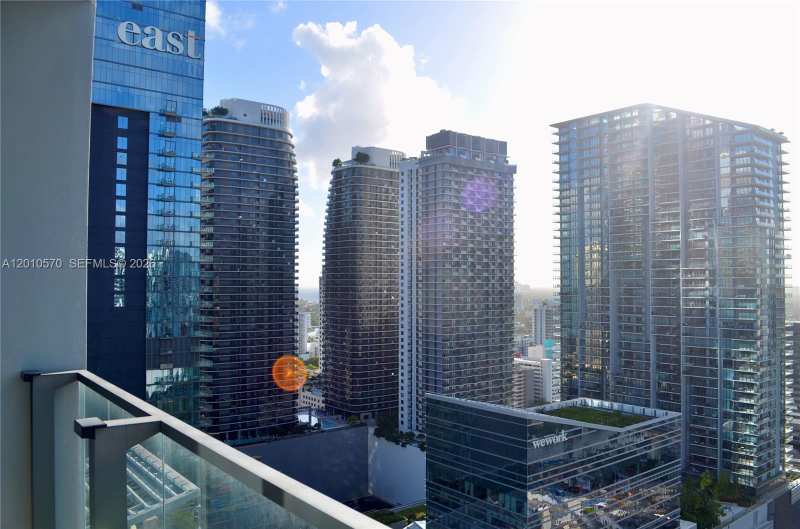 68 SE 6th St # 2708, Miami FL 33131