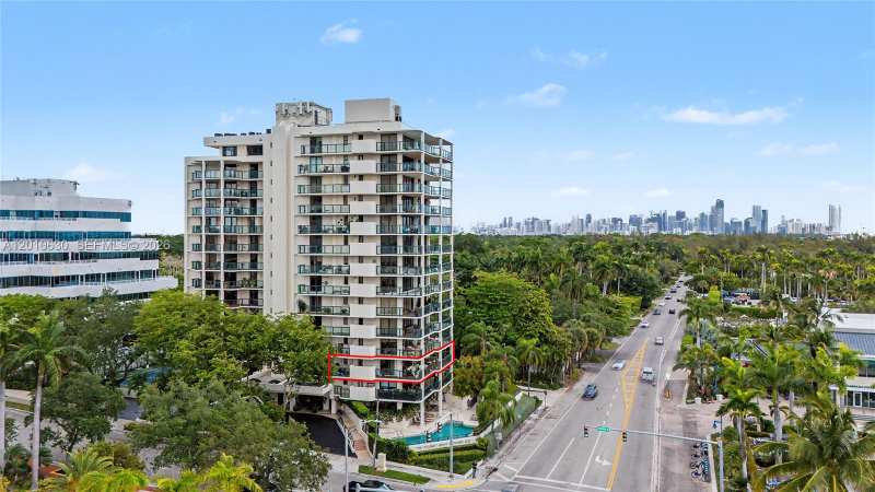 2575 S Bayshore Dr # 4A, Miami FL 33133