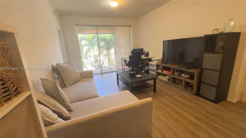 6360 NW 114th Ave # 222, Doral FL 33178