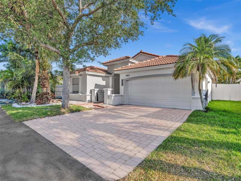 3863 SW 53rd Pl, Hollywood FL 33312