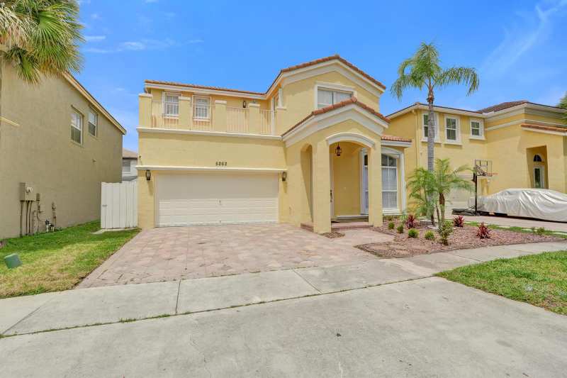 5262 SW 155th Avenue, Miramar FL 33027