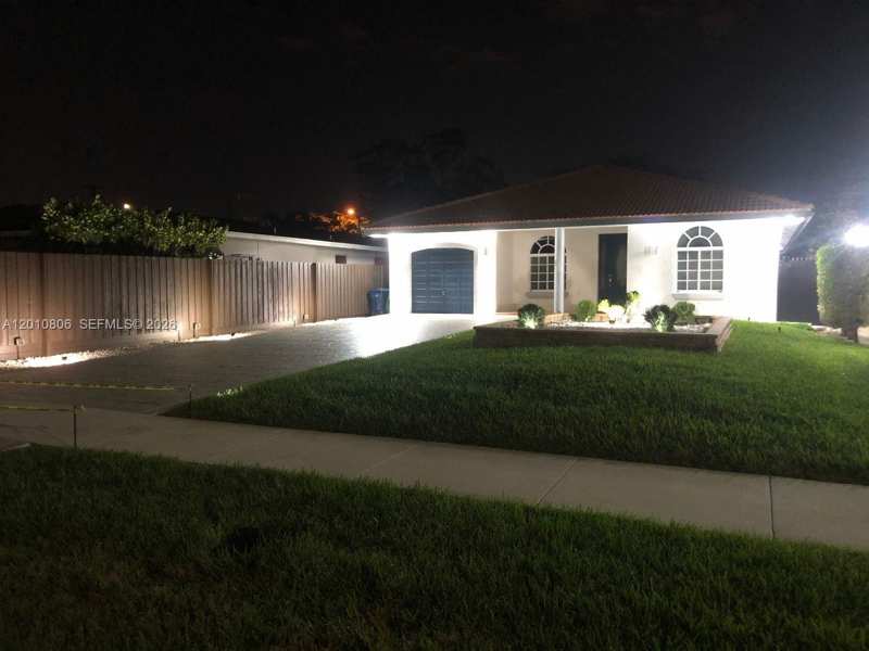 9910 SW 23rd St, Miami FL 33165