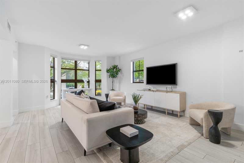 1650 Galiano St, Coral Gables FL 33134
