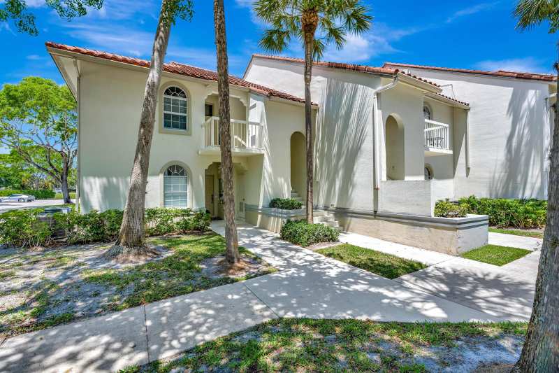 229 Cypress Point Drive, Palm Beach Gardens FL 33418