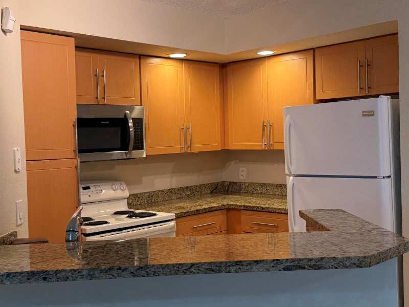 3390 N Pinewalk Drive # 1012, Margate FL 33063