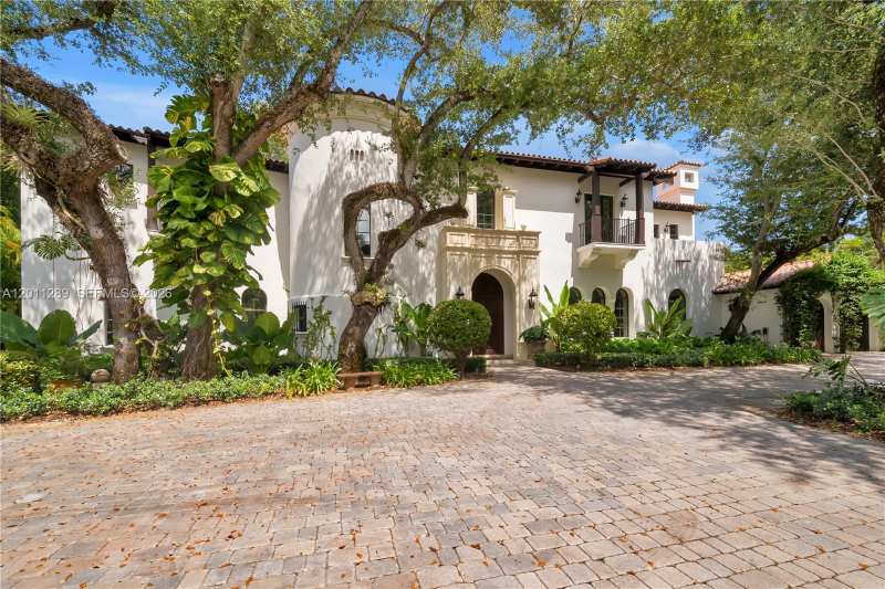 8301 SW 53rd Ave, Miami FL 33143