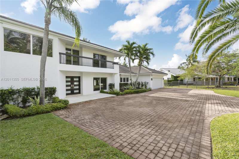 413 Santurce Ave, Coral Gables FL 33143