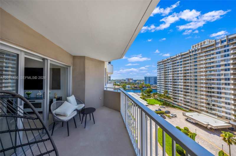 1985 S Ocean Dr # 10B, Hallandale Beach FL 33009