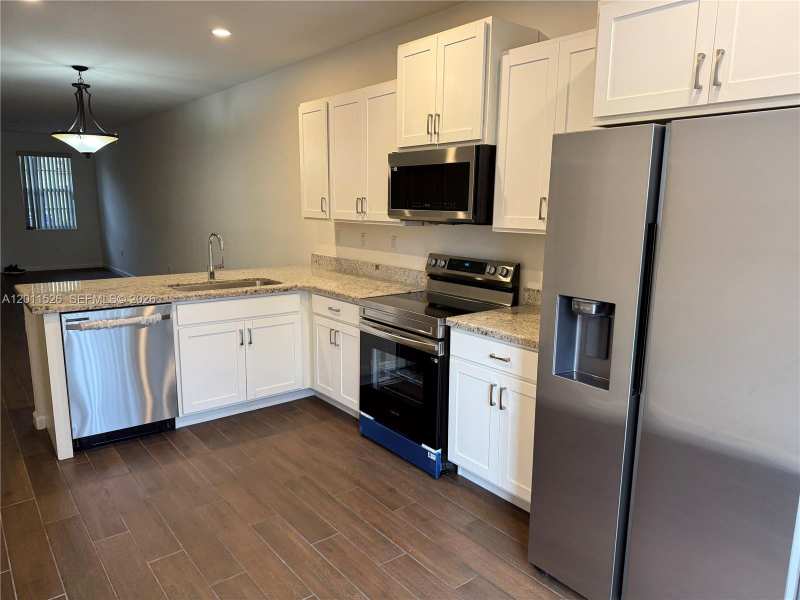 1455 SE 26th Ave, Homestead FL 33035