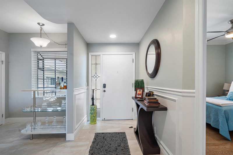 200 Waterway Road # 204, Tequesta FL 33469