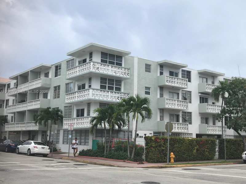 949 Pennsylvania Ave # 309, Miami Beach FL 33139