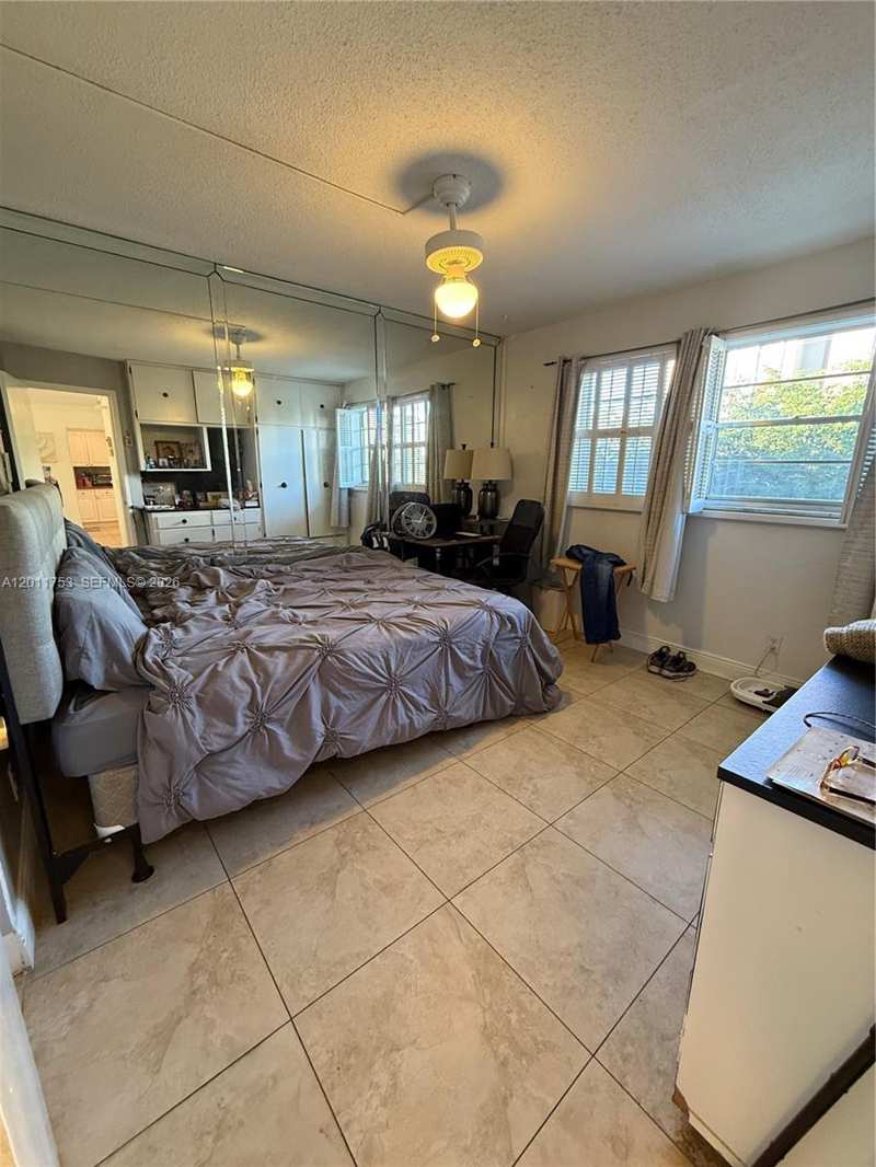 500 NE 14th Ave # 302, Hallandale Beach FL 33009