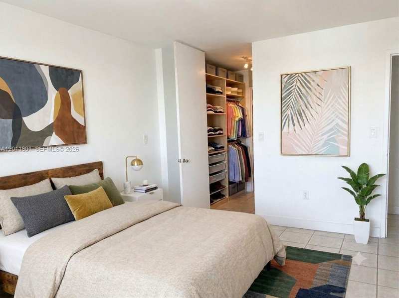 150 SE 25th Rd # 8i, Miami FL 33129