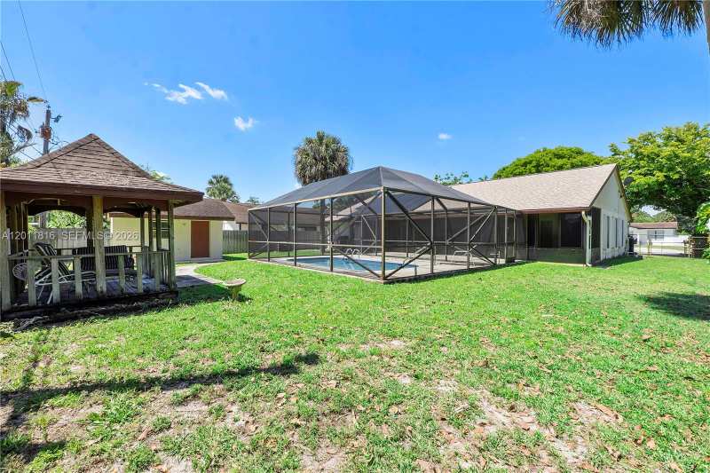 694 Dixie Ln, West Palm Beach FL 33415