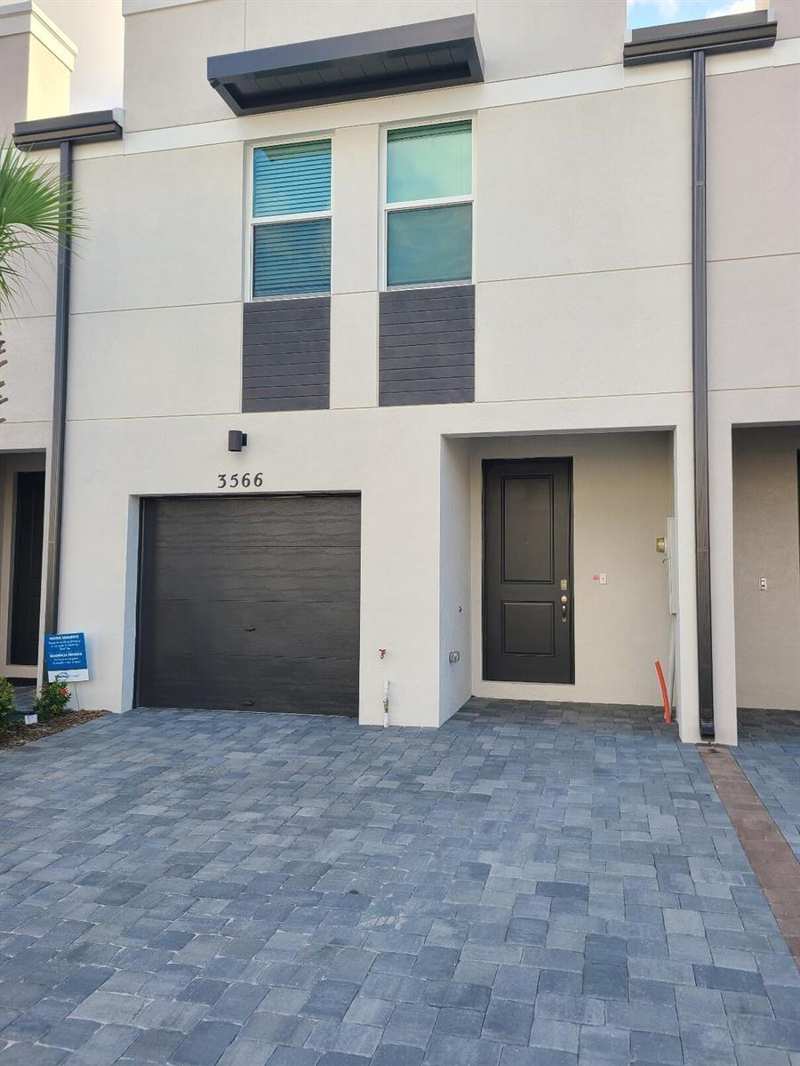 3566 San Bernardino Way, Palm Springs FL 33461