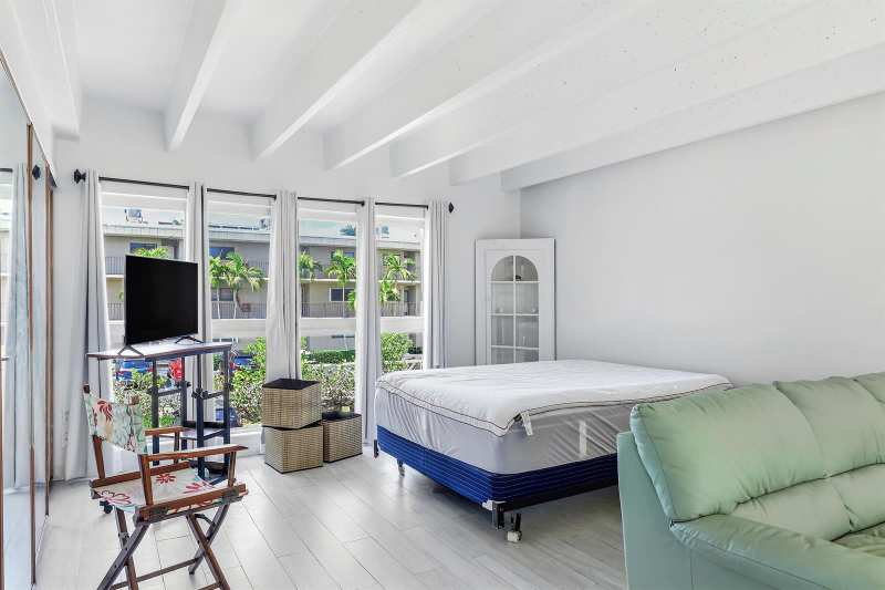 4001 S Ocean Boulevard # 209, South Palm Beach FL 33480