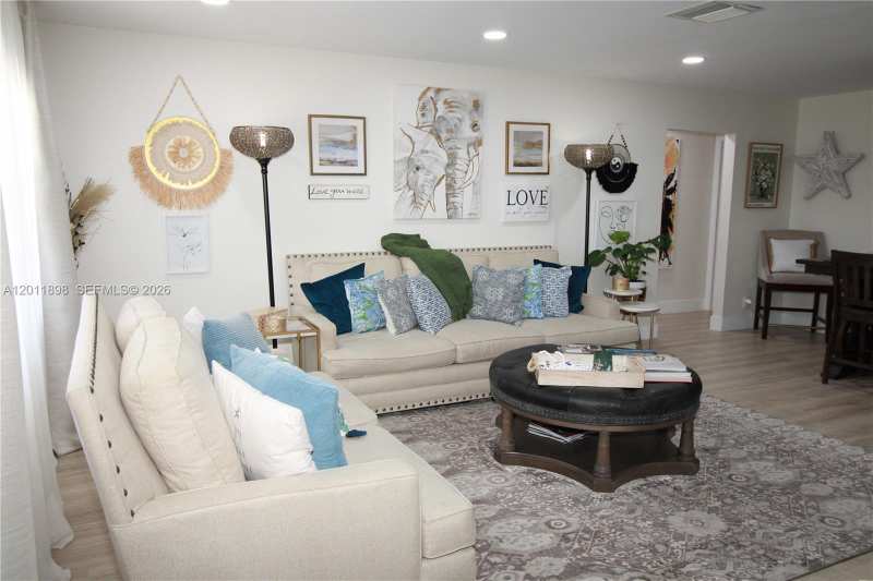 1511 Alfred Dr, Boynton Beach FL 33426