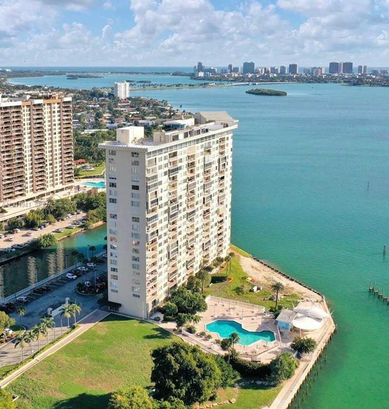 11111 Biscayne Blvd # 2H, Miami FL 33181