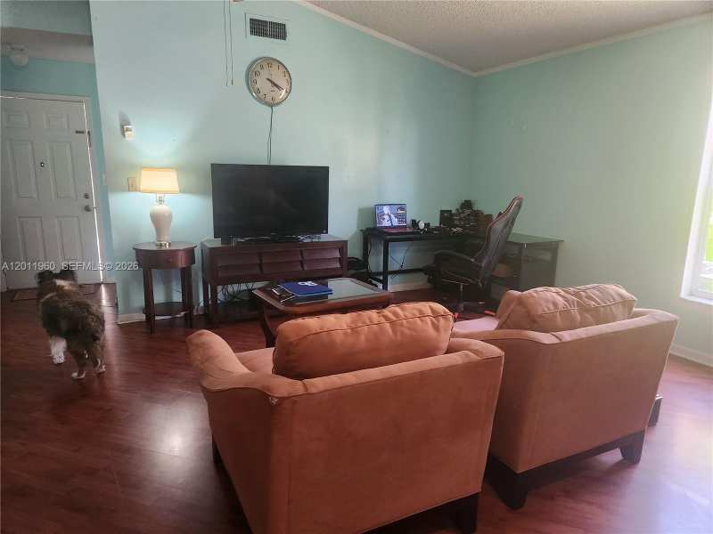 4250 SW 72nd Ter, Davie FL 33314