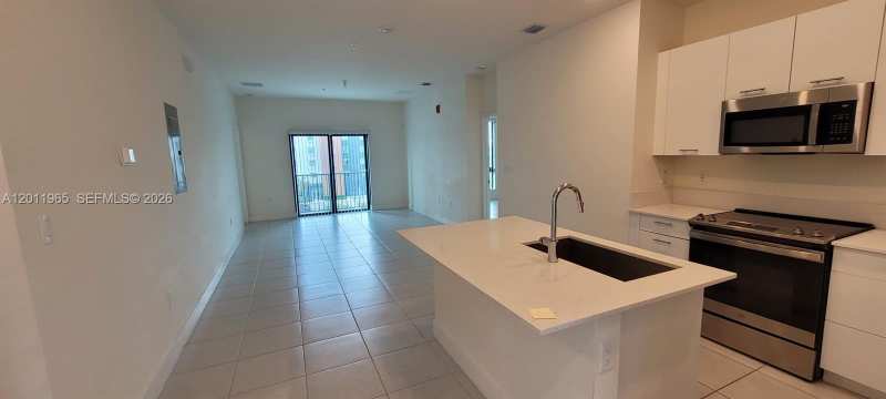 8001 NW 41st St # 405, Doral FL 33166