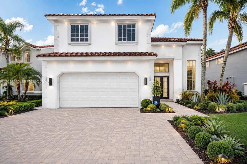303 Bridgeton Rd, Weston FL 33326