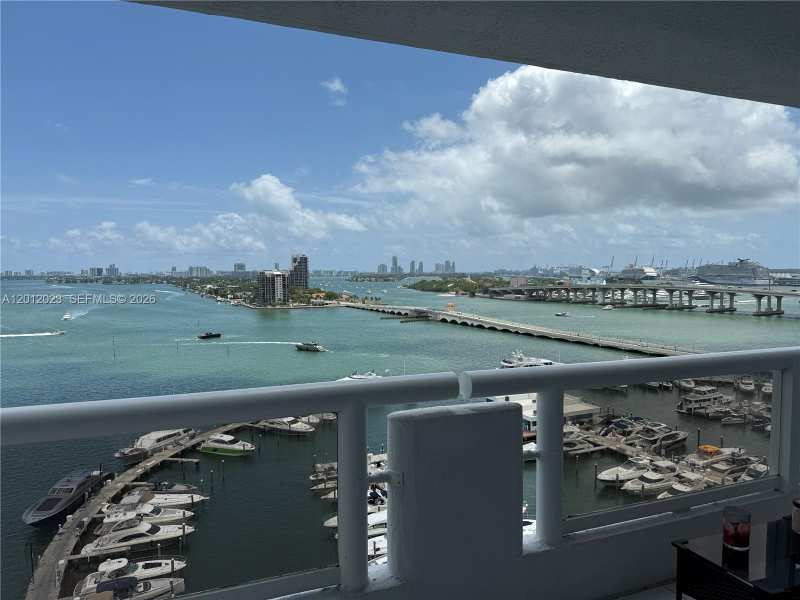1717 N Bayshore Dr # 1734, Miami FL 33132