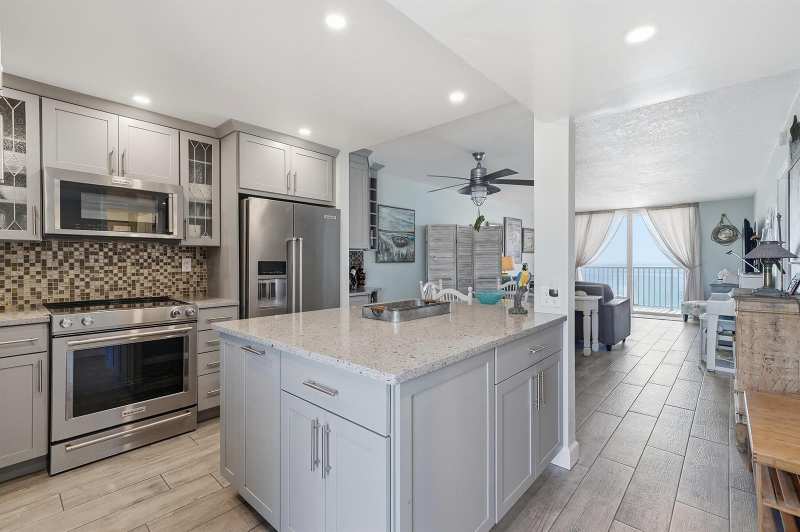400 N Surf Road # 704, Hollywood FL 33019