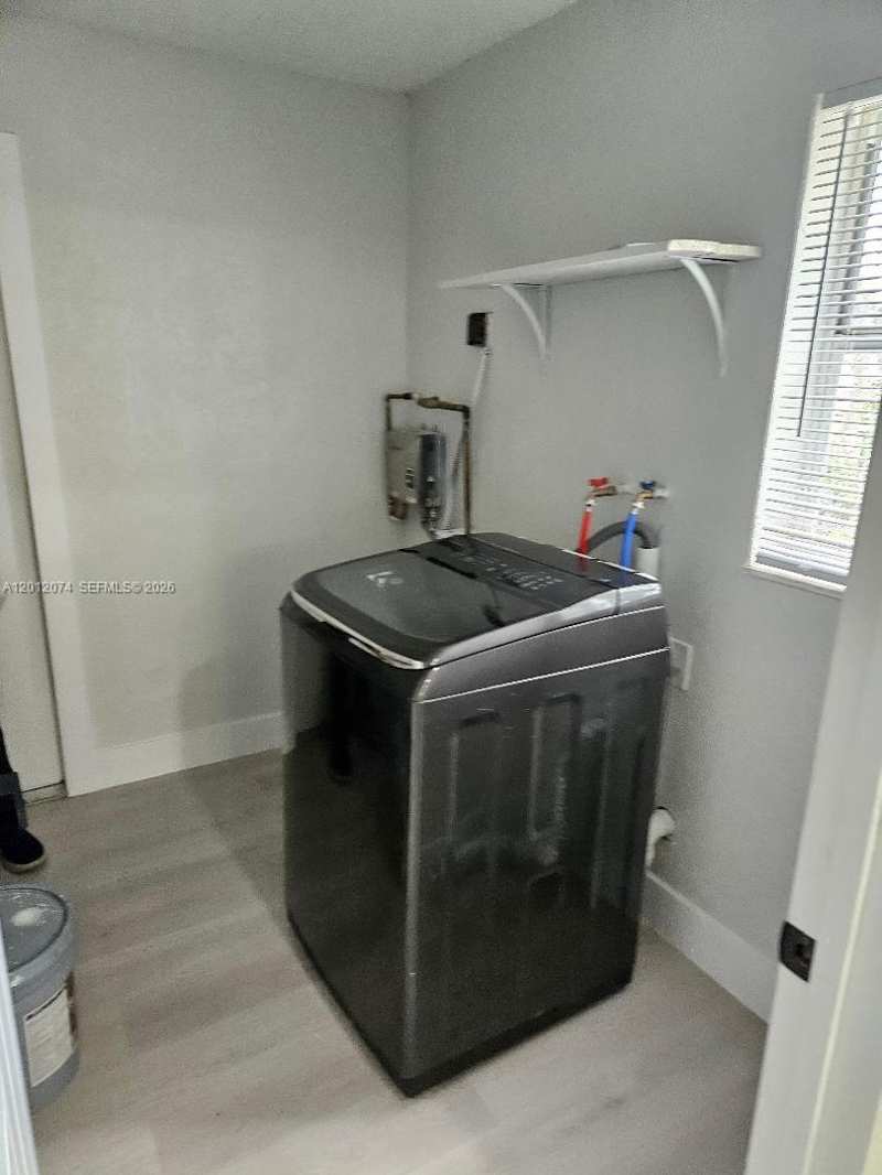 1941 NE 2nd Ter, Pompano Beach FL 33060