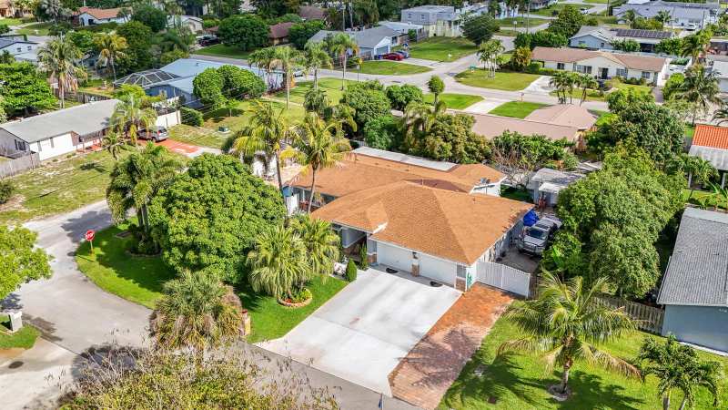 3119 Indian Trail, Lake Worth FL 33462
