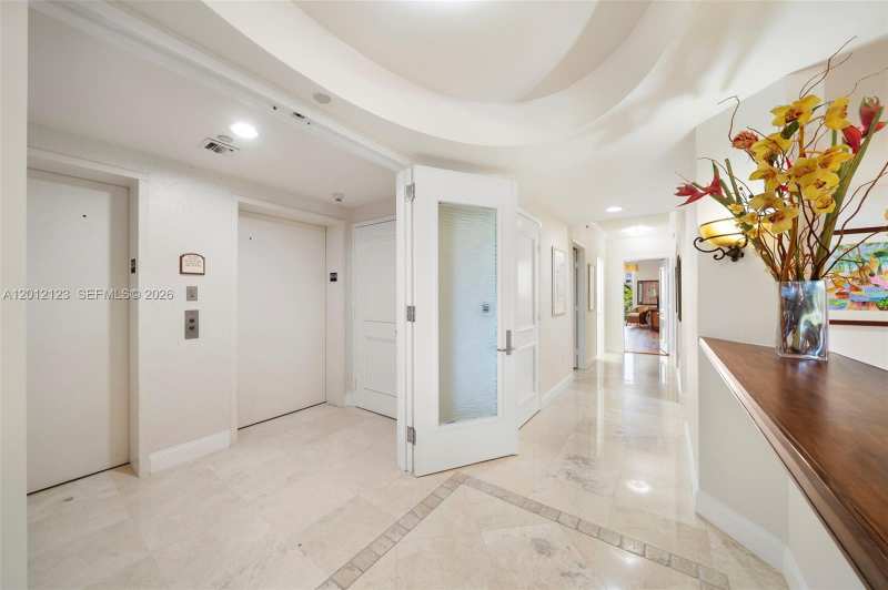 791 Crandon Blvd # 404, Key Biscayne FL 33149