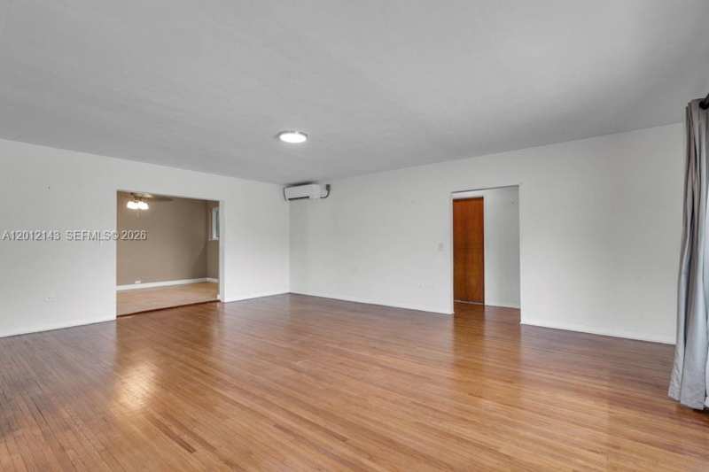 5651 NW 3rd St, Miami FL 33126
