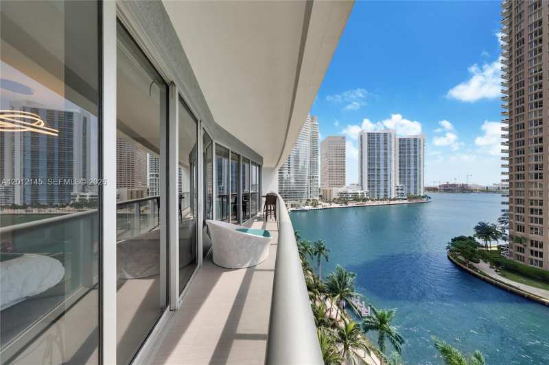 465 Brickell Ave # 1019, Miami FL 33131