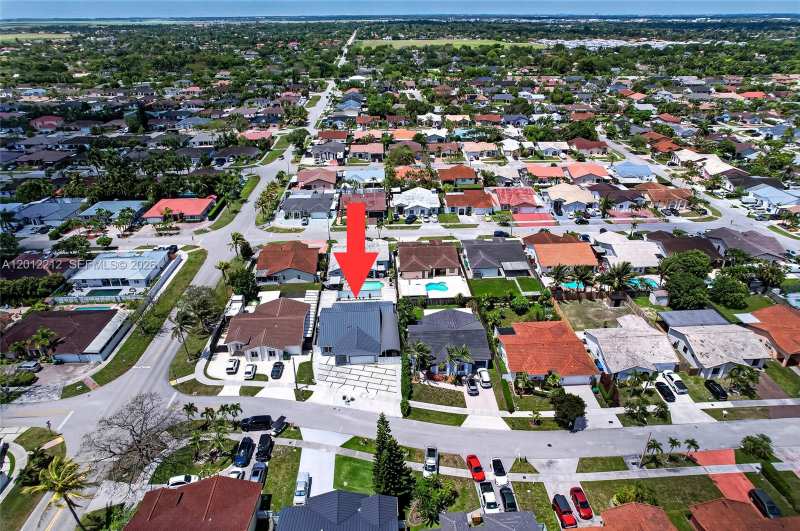 15167 SW 172nd Ter, Miami FL 33187