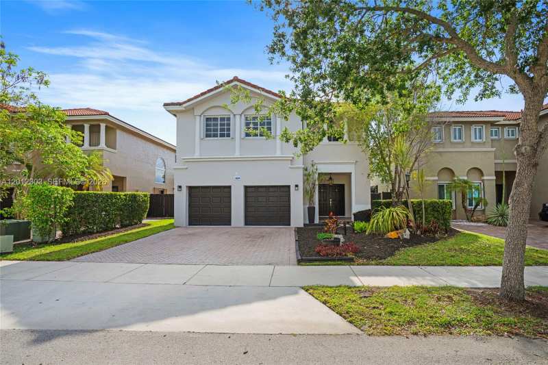 14024 SW 132nd Ave, Miami FL 33186